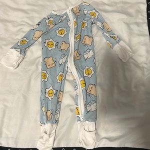 Little Sleepies breakfast buddies zipper pajama size Newborn